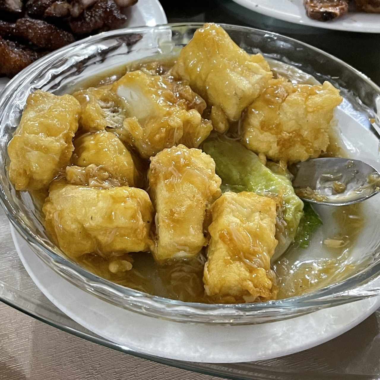 Tofu con Salsa de Conchuela Saca
