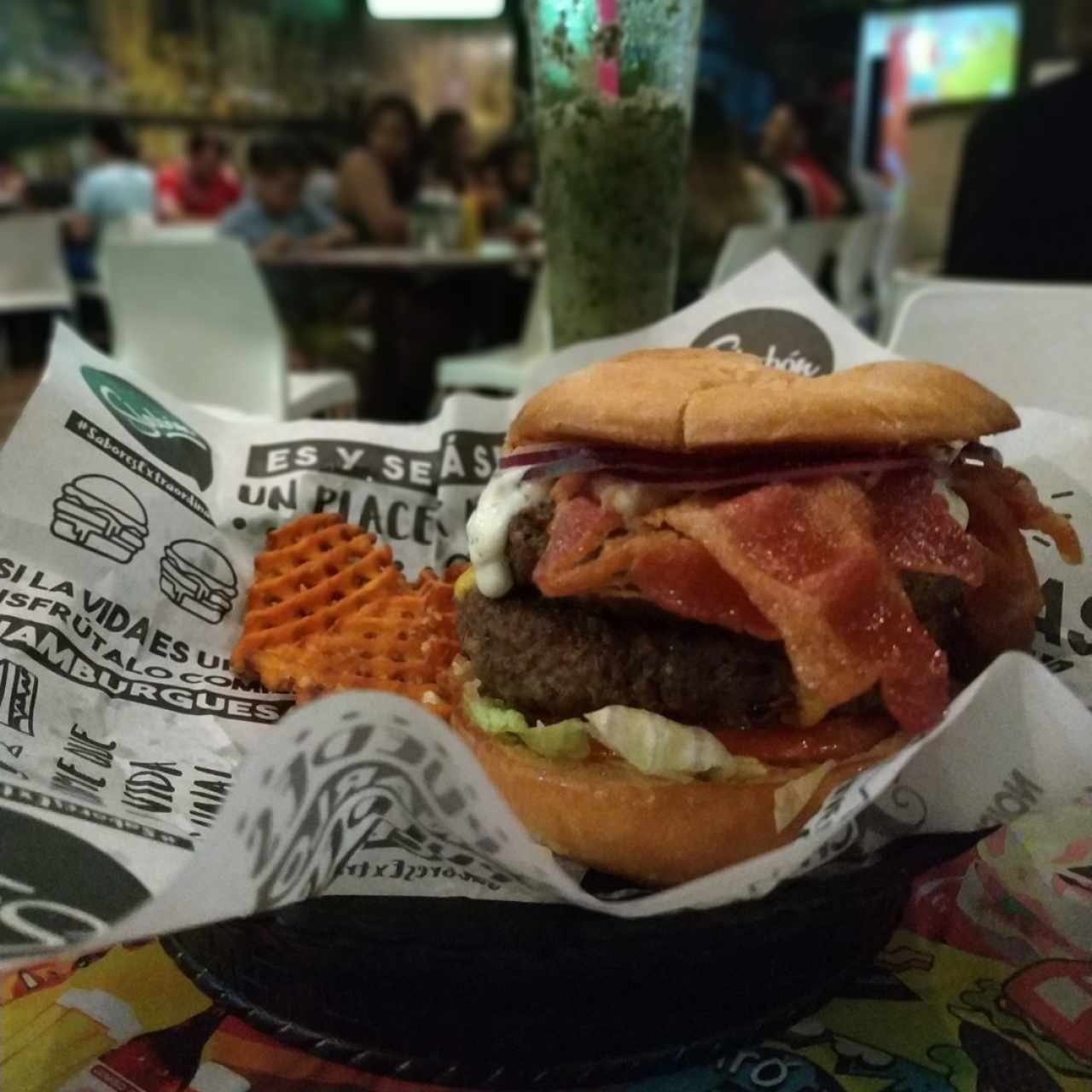 xxxl burger
