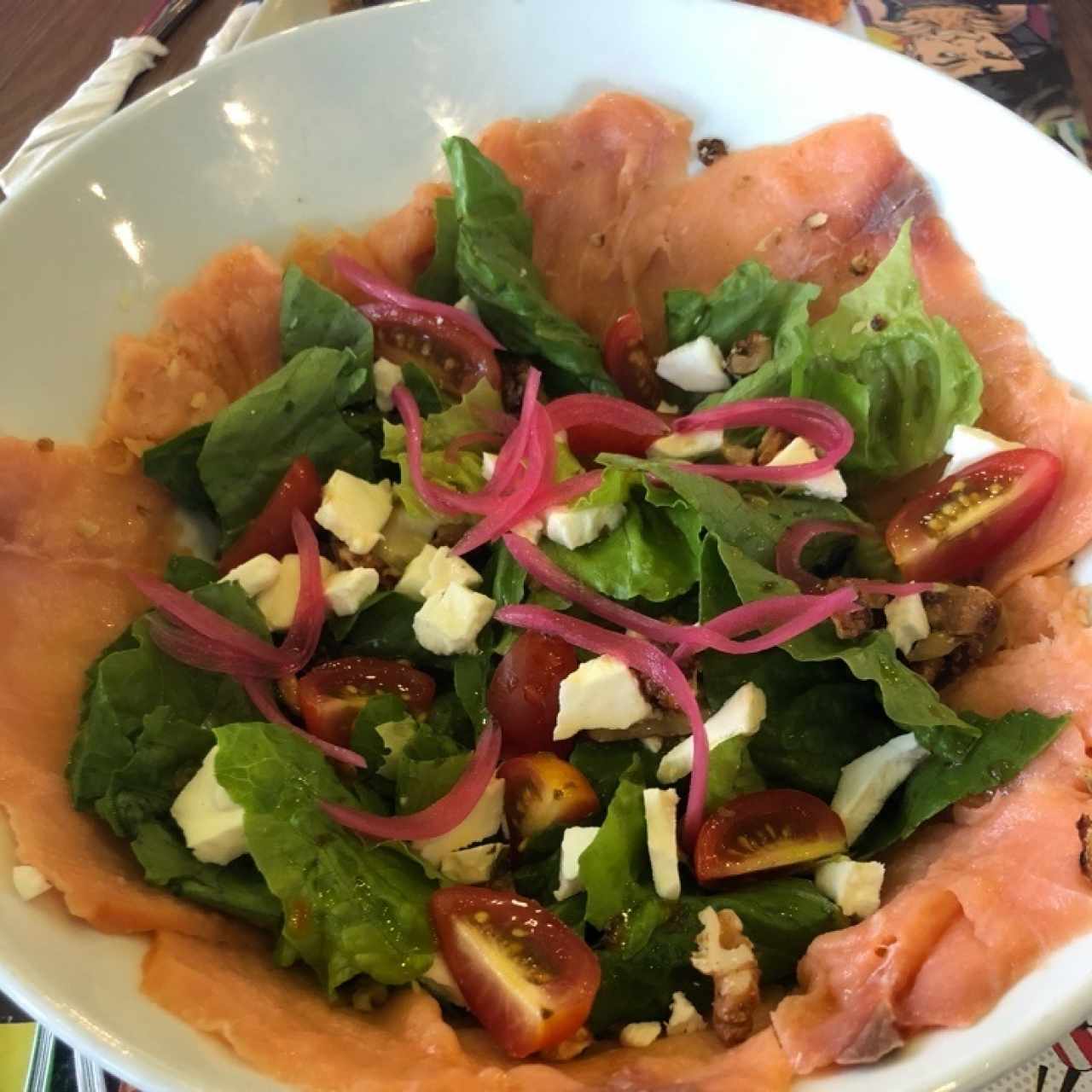 ensalada salmon