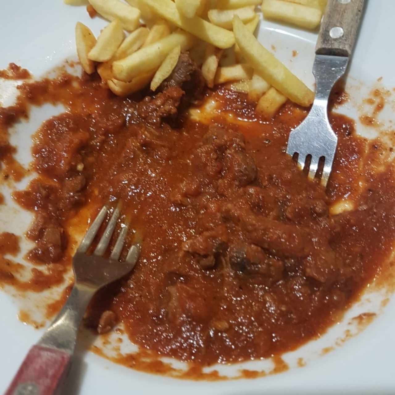 carne con tomate