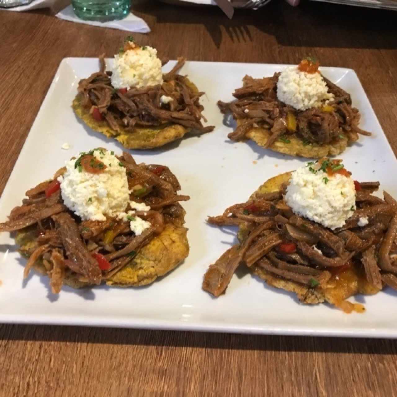 Patacones con Ropa Vieja