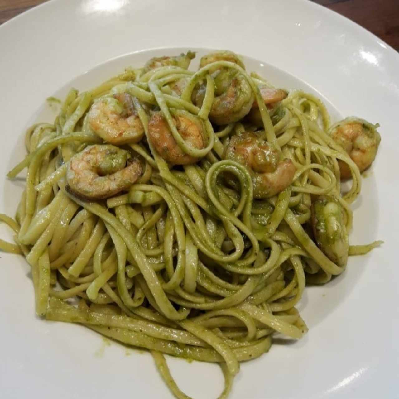 Pesto con camarones