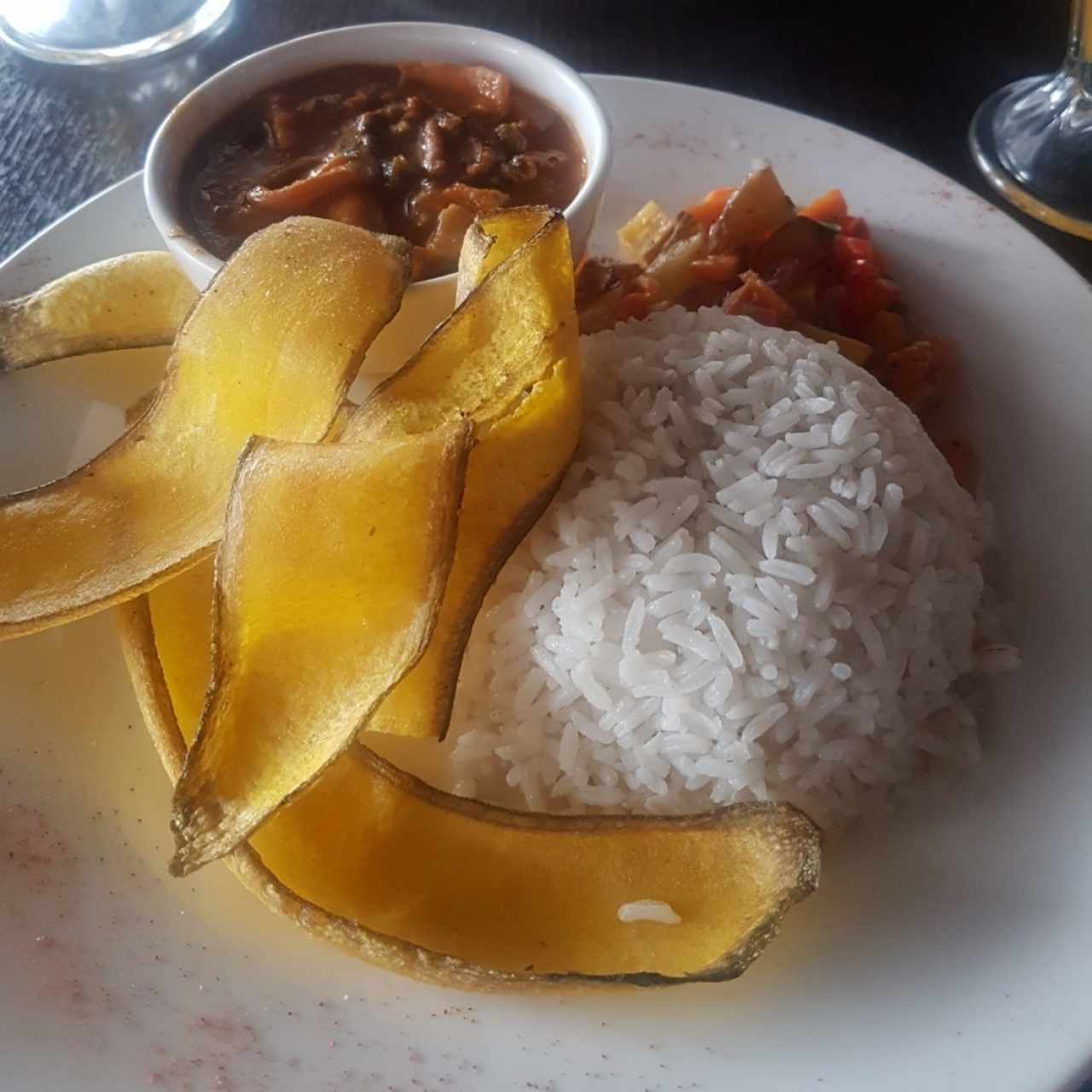 arroz con coco y chupe de Mariscos