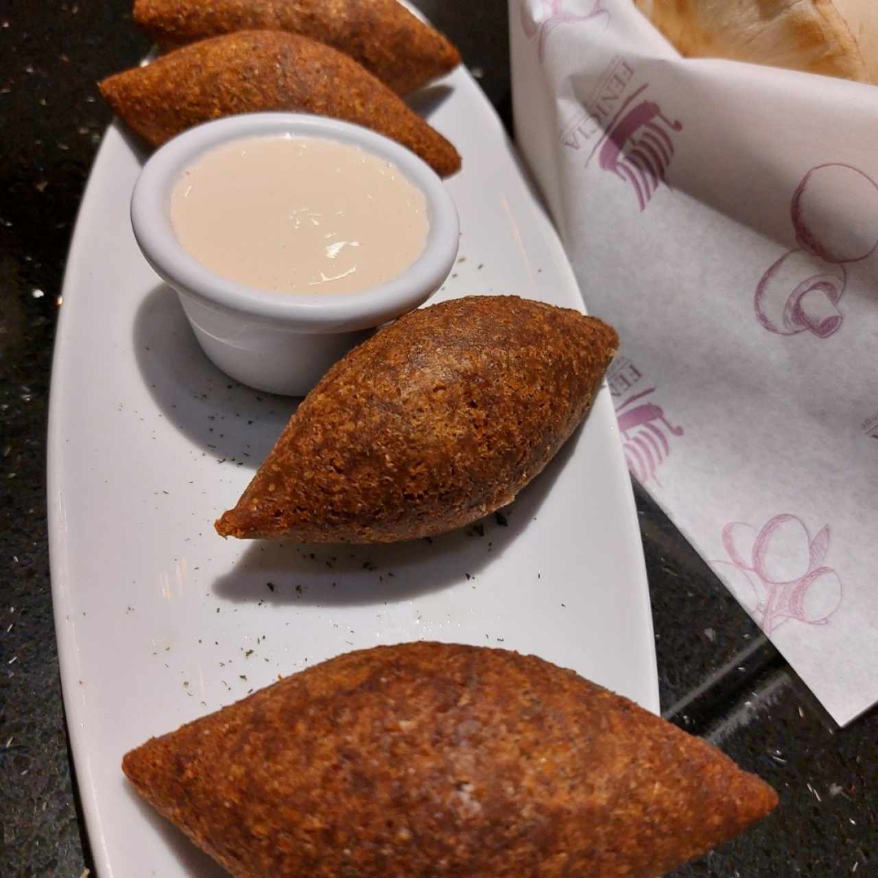 Entradas Libanesas - Kibbe Frito