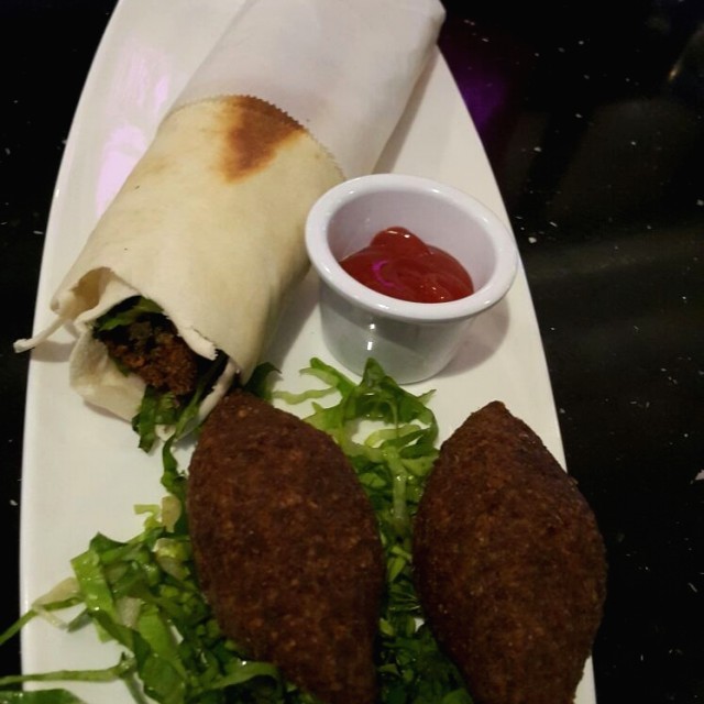 Falafel sandwich