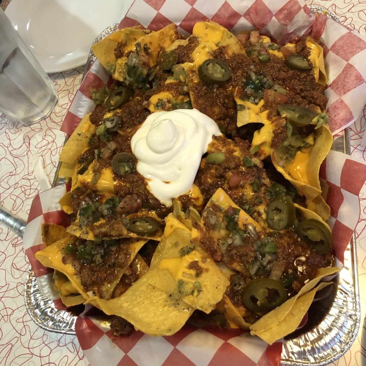 Bandeja de nachos con carne