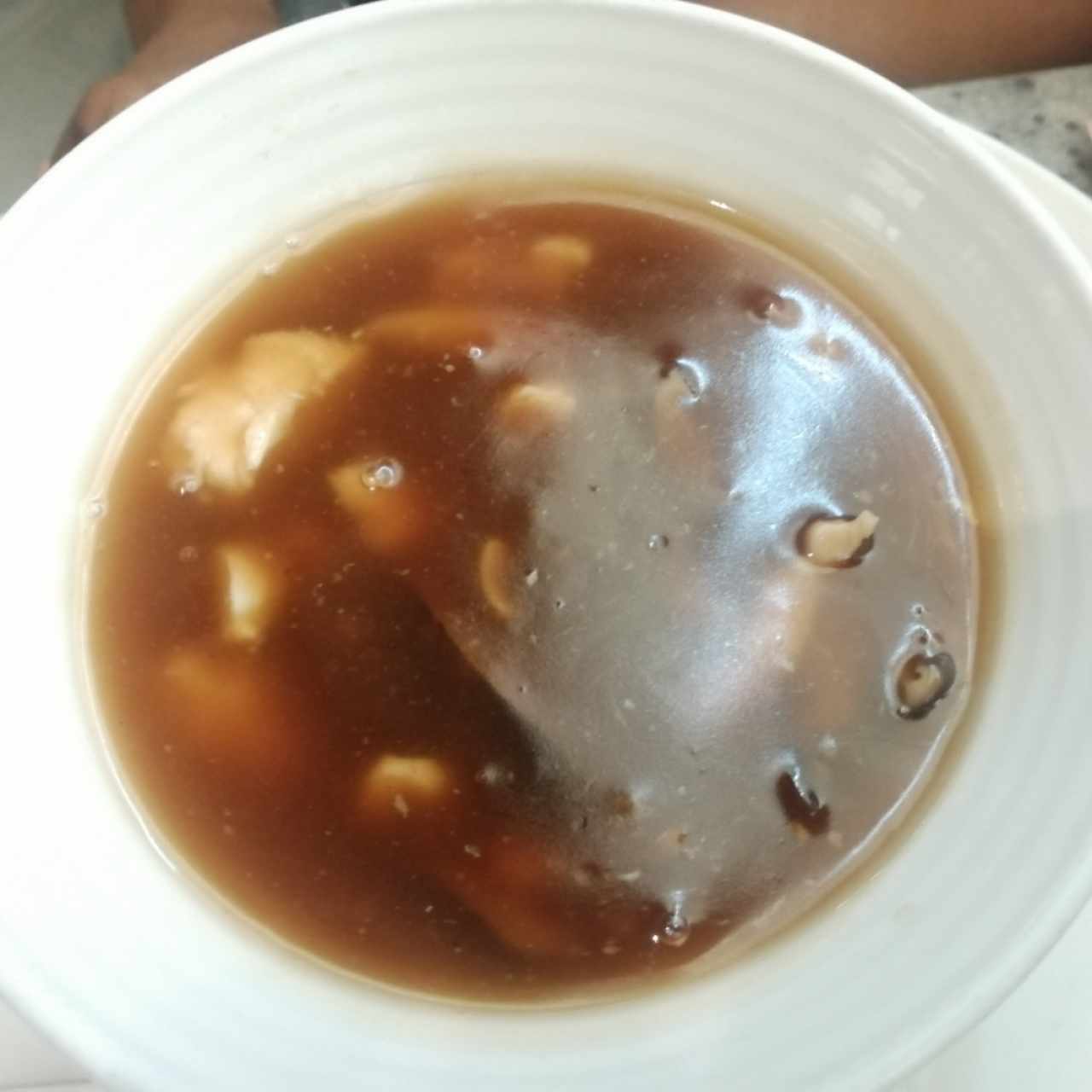 Sopa de Hongos Chinos con Pollo