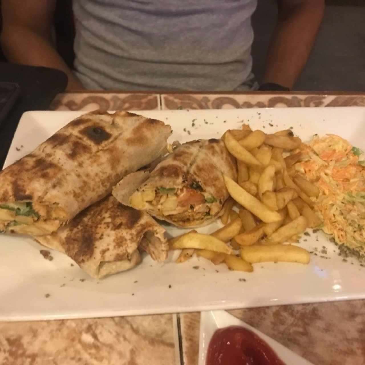 102. Shawarma de pollo Al Basha