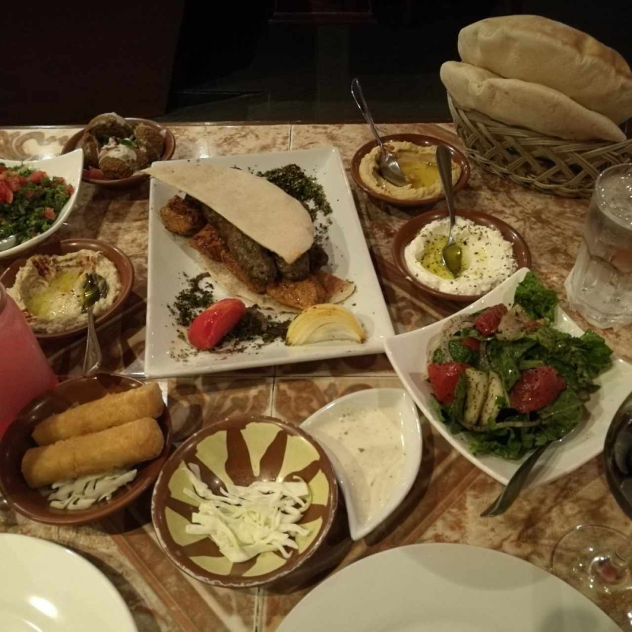 mesa libanesa para 2 personas