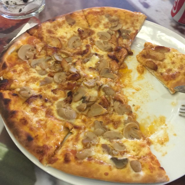 170. Pizza De Pollo Con Hongos