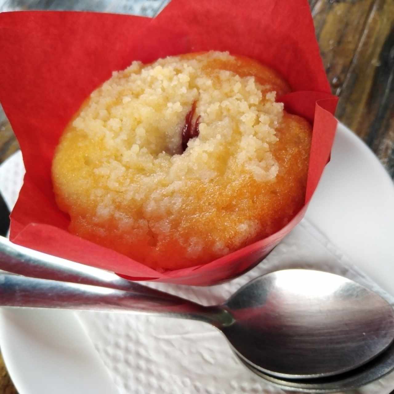 Cupcake relleno de guayaba
