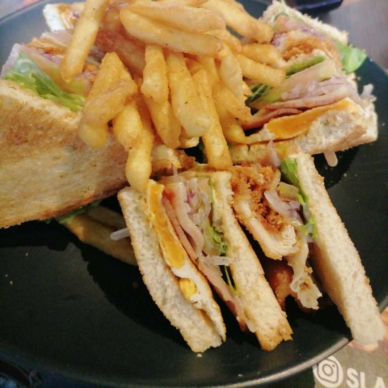 Sandwiches - Club Sandwich Slabón cryspi