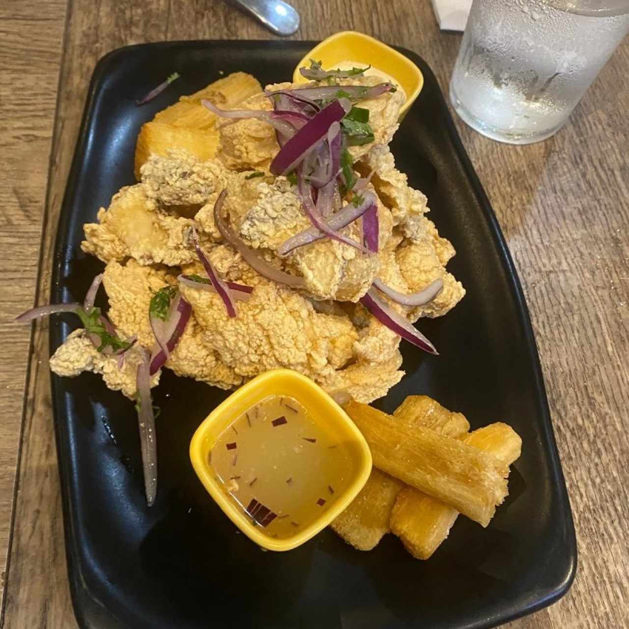 TÍPICO - JALEA DE MARISCOS