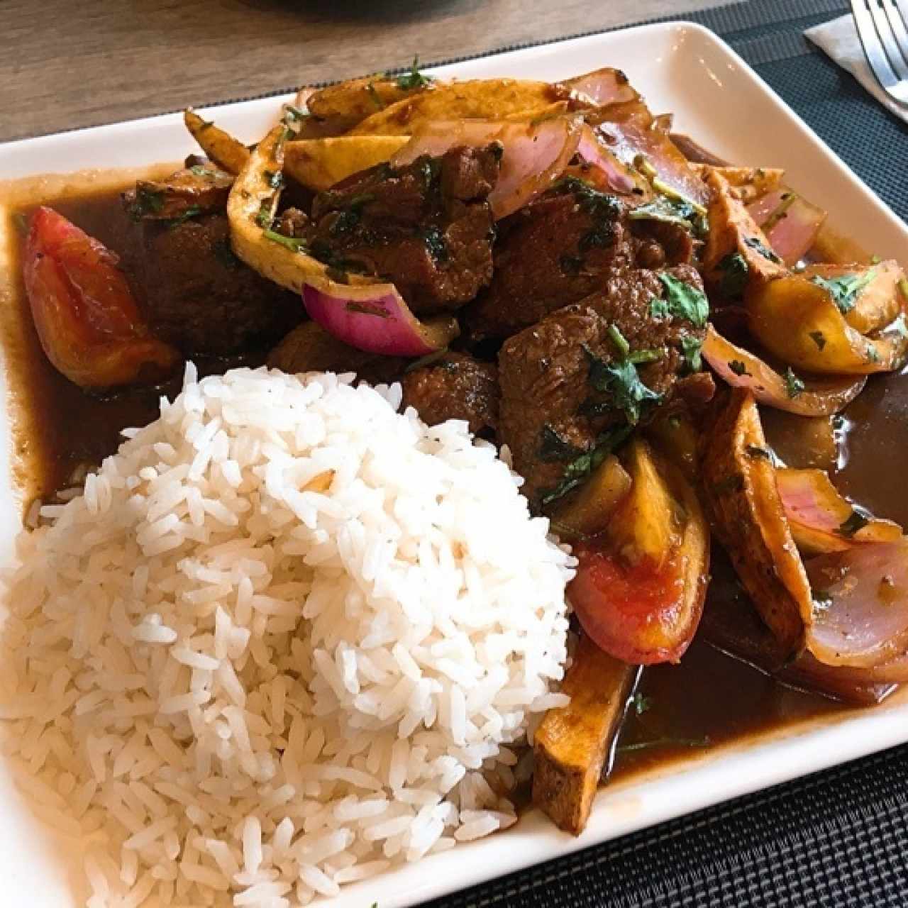 Lomo Saltado