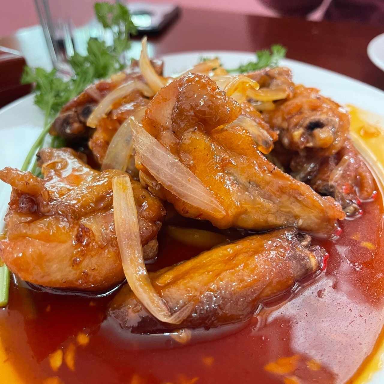 Cánh Gá Sot Chua Ngot (Alas de pollo en salsa agridulce)