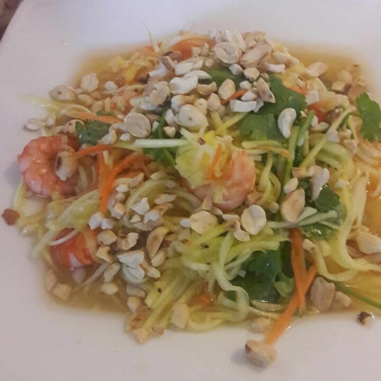 ensalada de vegetales con camaron y ani