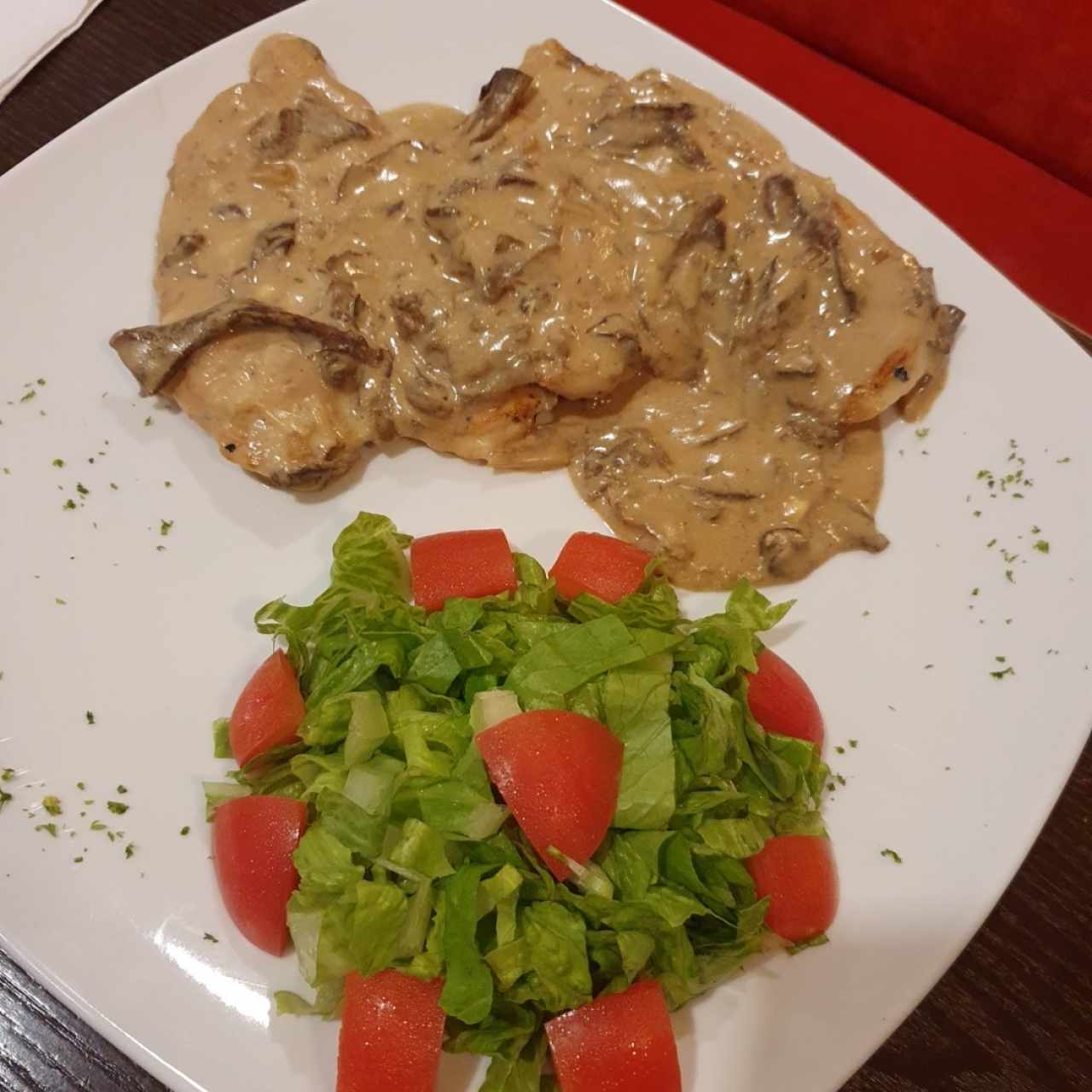 pollo con hongos