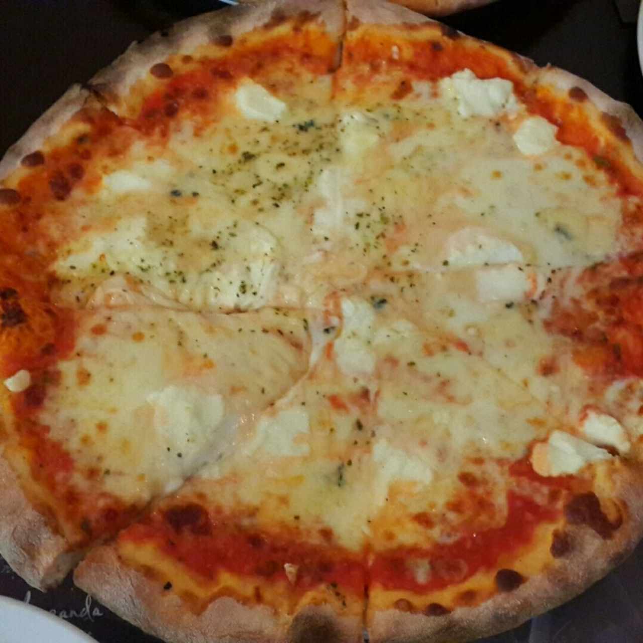 Pizzas - 4 formaggi