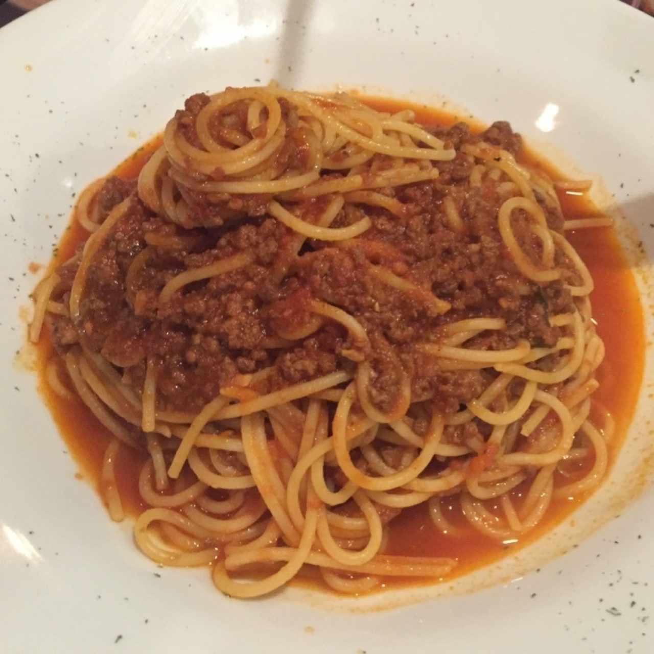 Spaguettis a la bolognesa 