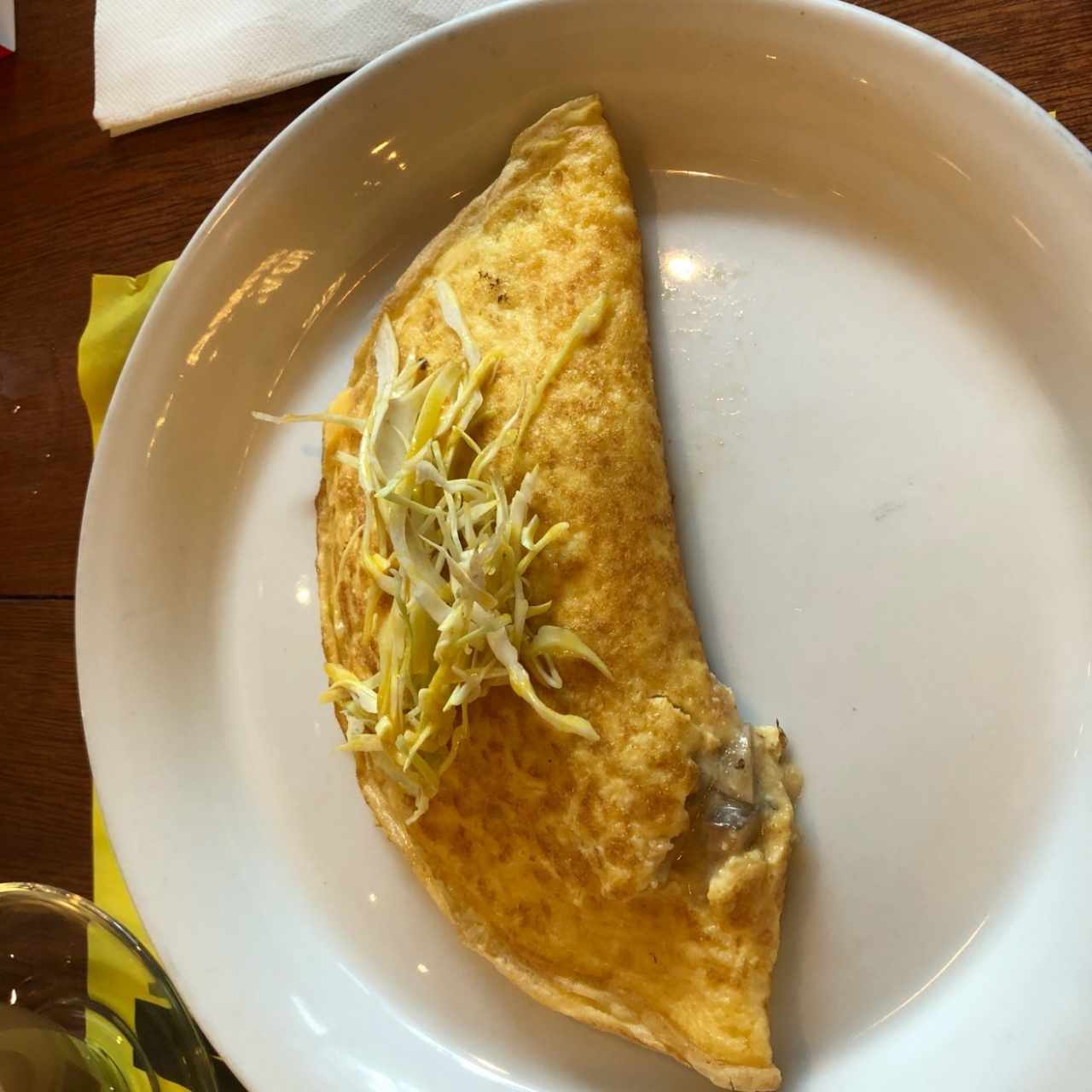 Omelette con parmesano, cebolla y hongos portobello