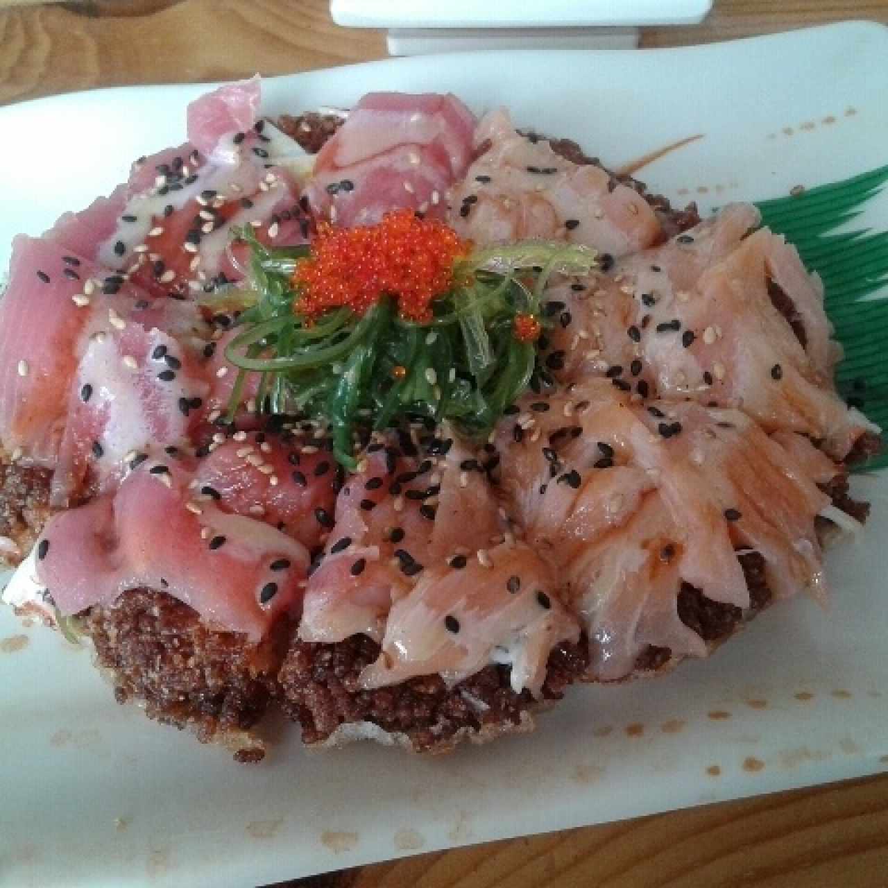 Sushi pizza