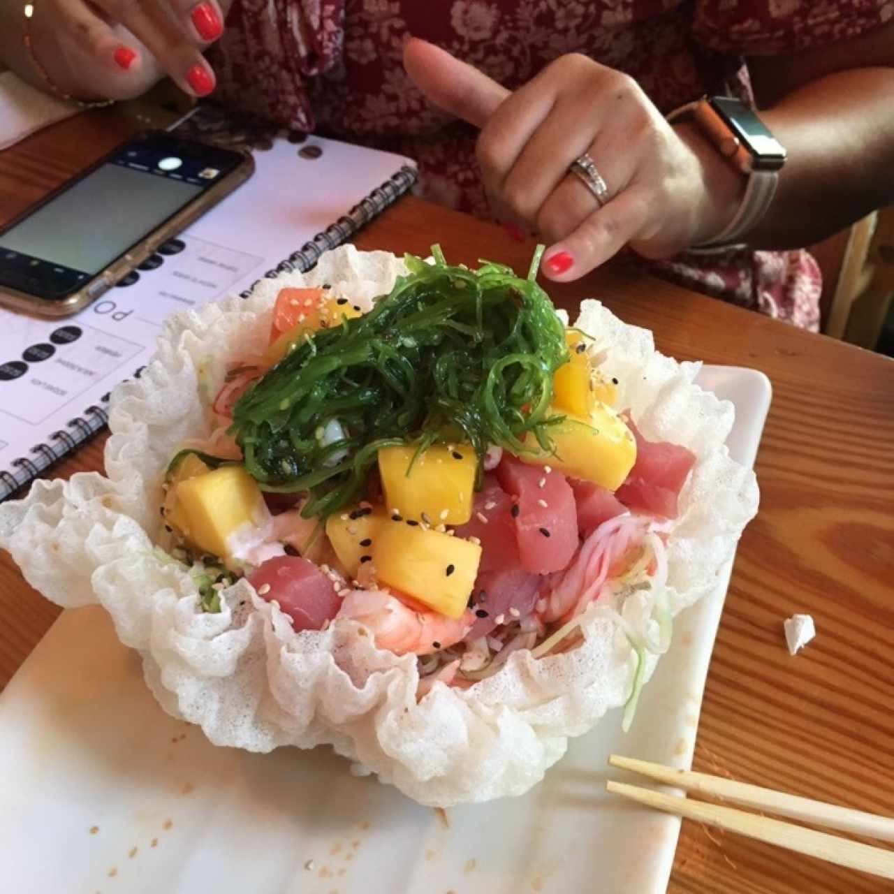 Ensaladas - Wakame con atún