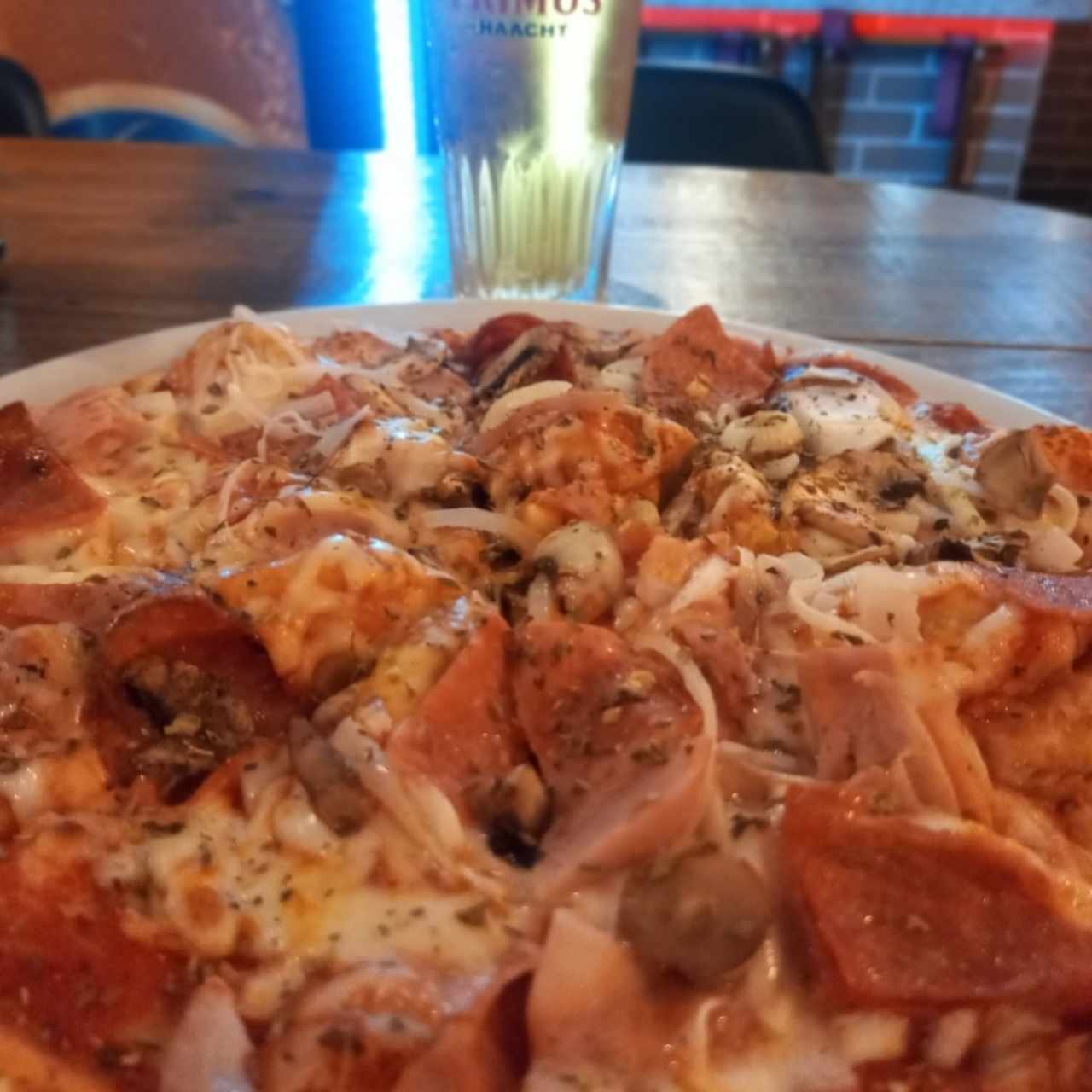 Pizza rústica tamaño mediano
