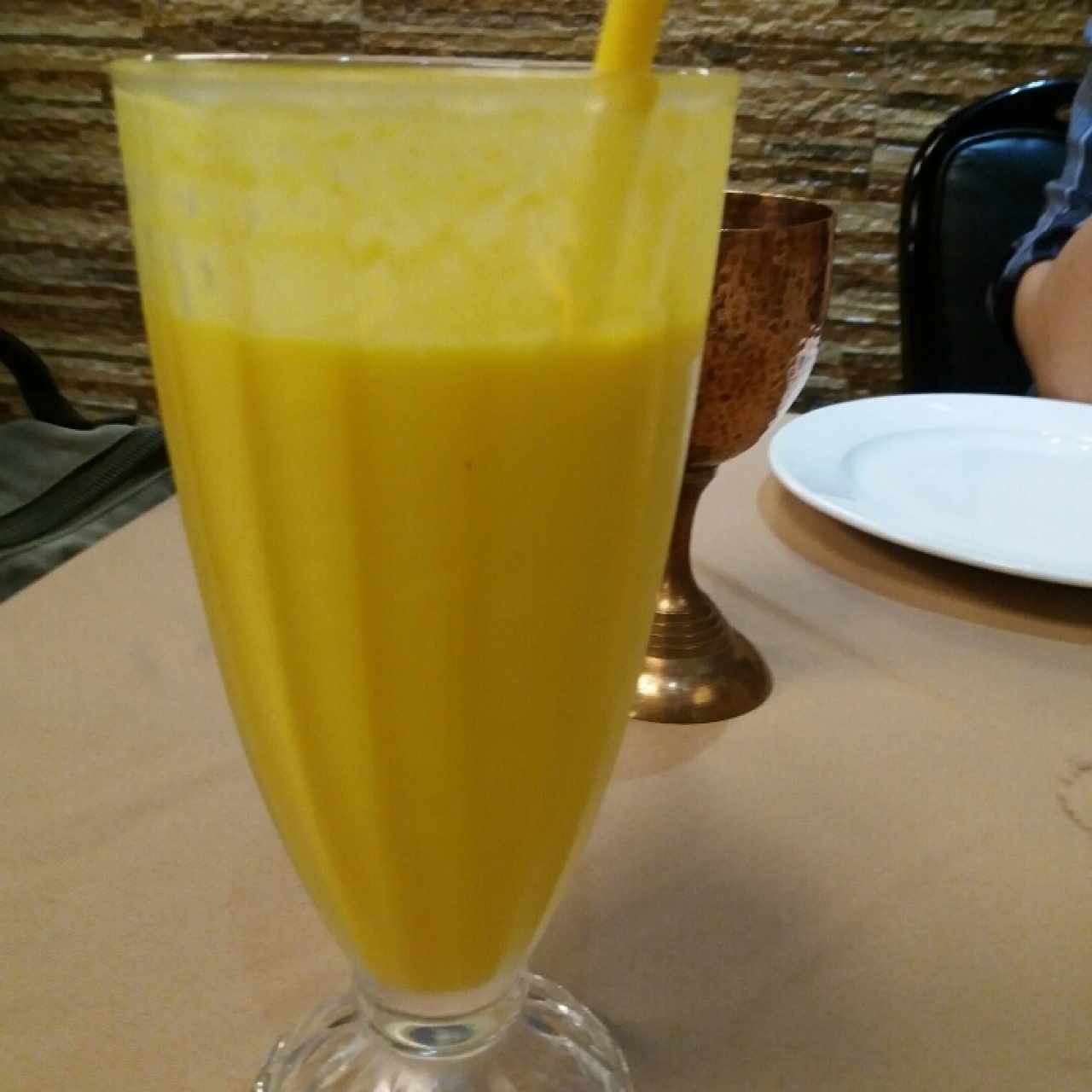 Bebida de mango con yogur. Deliciosa!