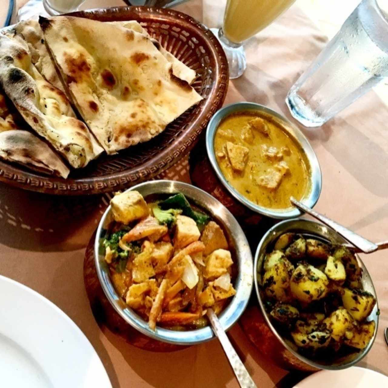 Garlic Naan, Butter Chicken, Thai Chicken Curry, Aloo Masala