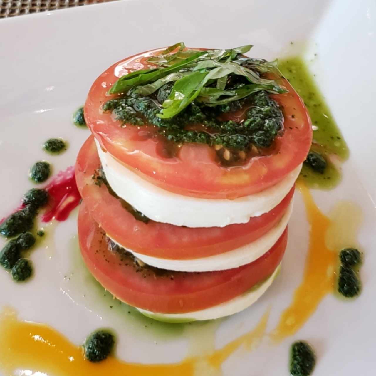 berenjenas con bufala y tomate