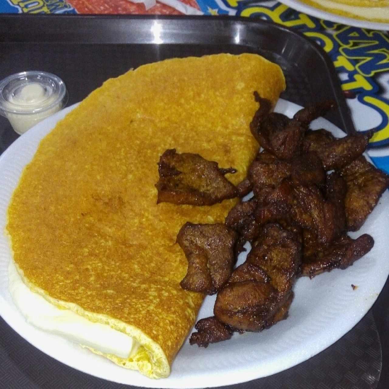 Cachapa con Chicharrón 