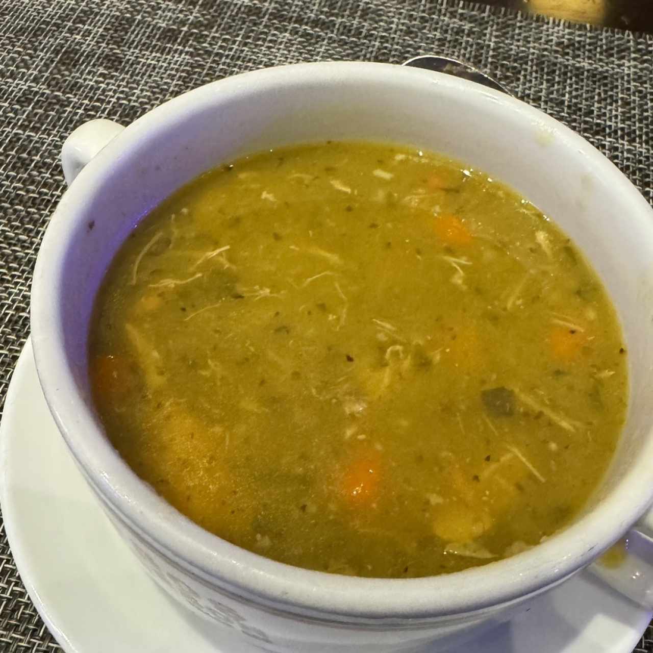 Sopa de pollo