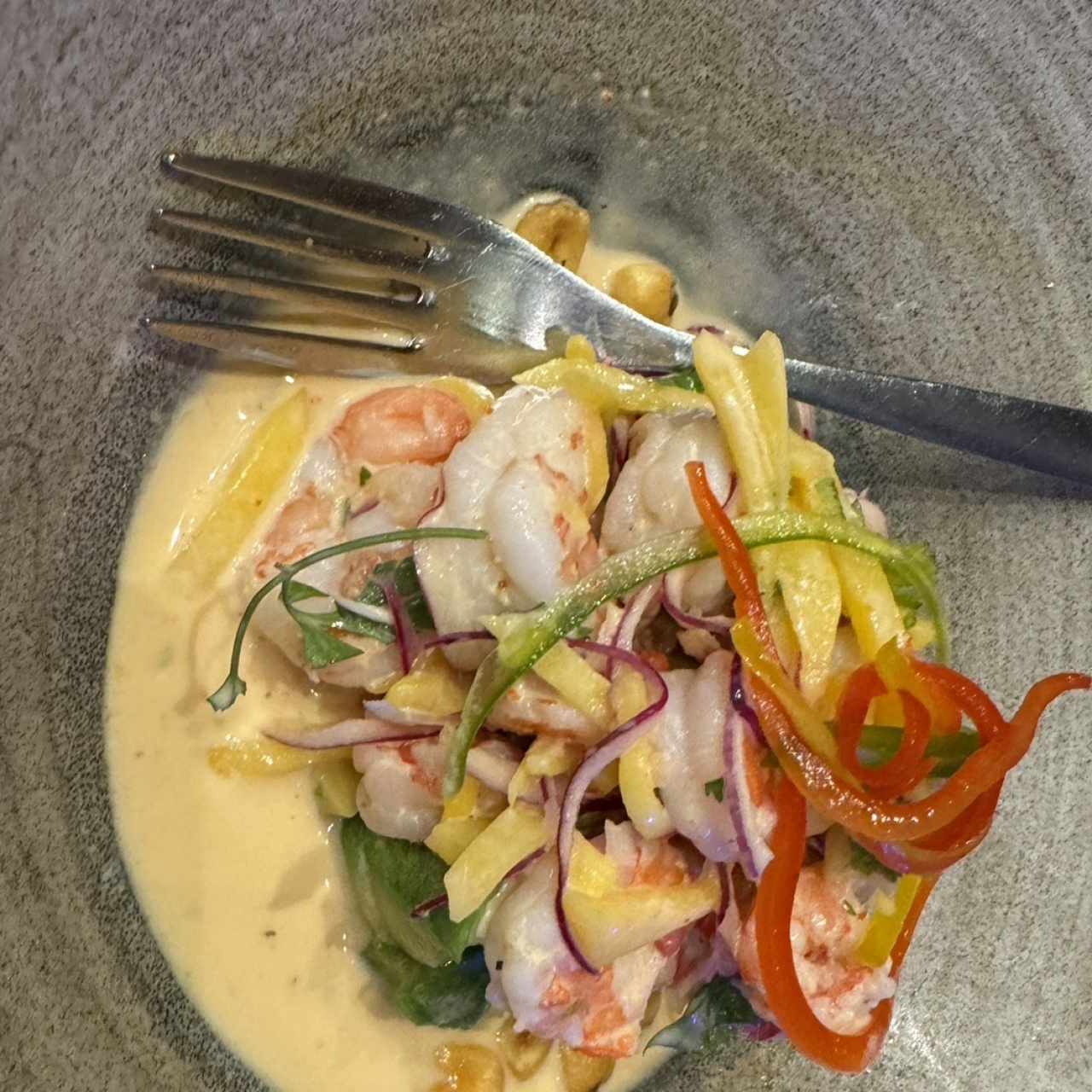 CEVICHE PERUANO FUSIÓN DE CAMARÓN