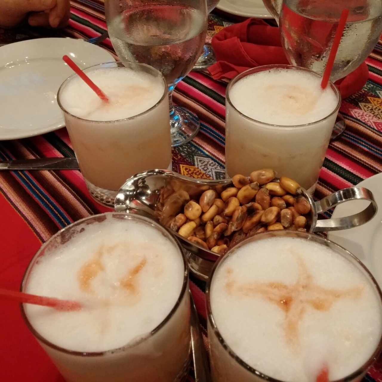 PISCO Y CANCHITA PERUANA