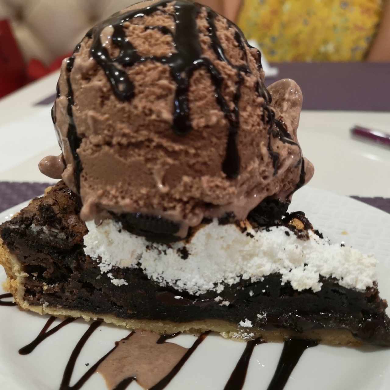 Brownie Pie con helado de chocolate 😍😍😍