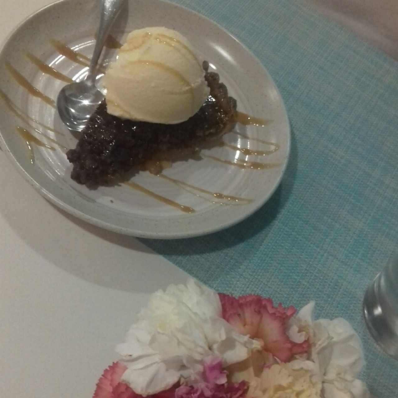 Pecan pie con helado