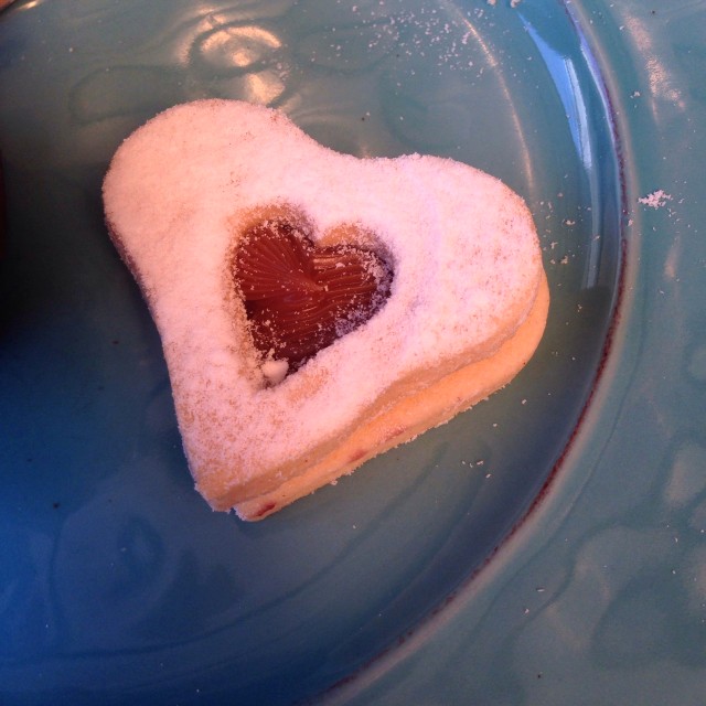 Galleta con manjar blanco por dentro