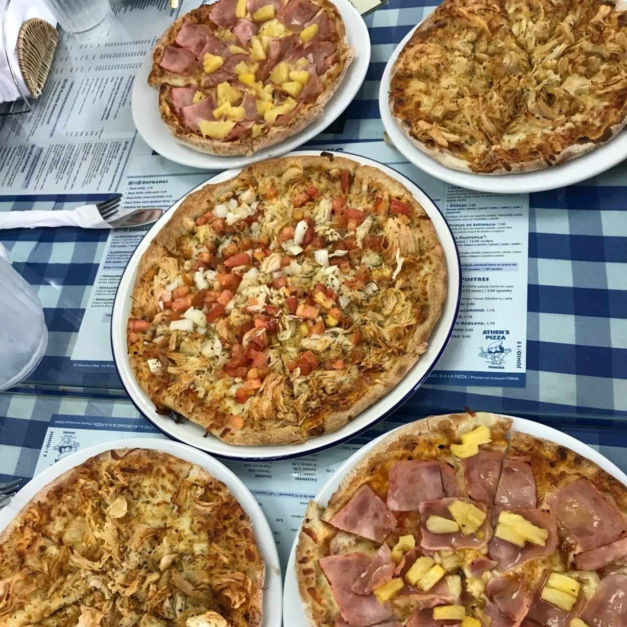 Pizza Hawaiana, Pollo Especial y Pollo