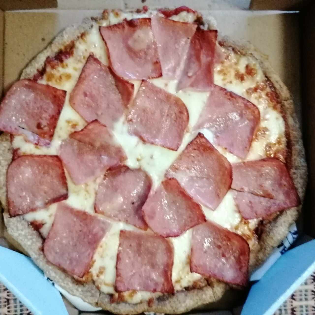 pizza con jamón masa integral