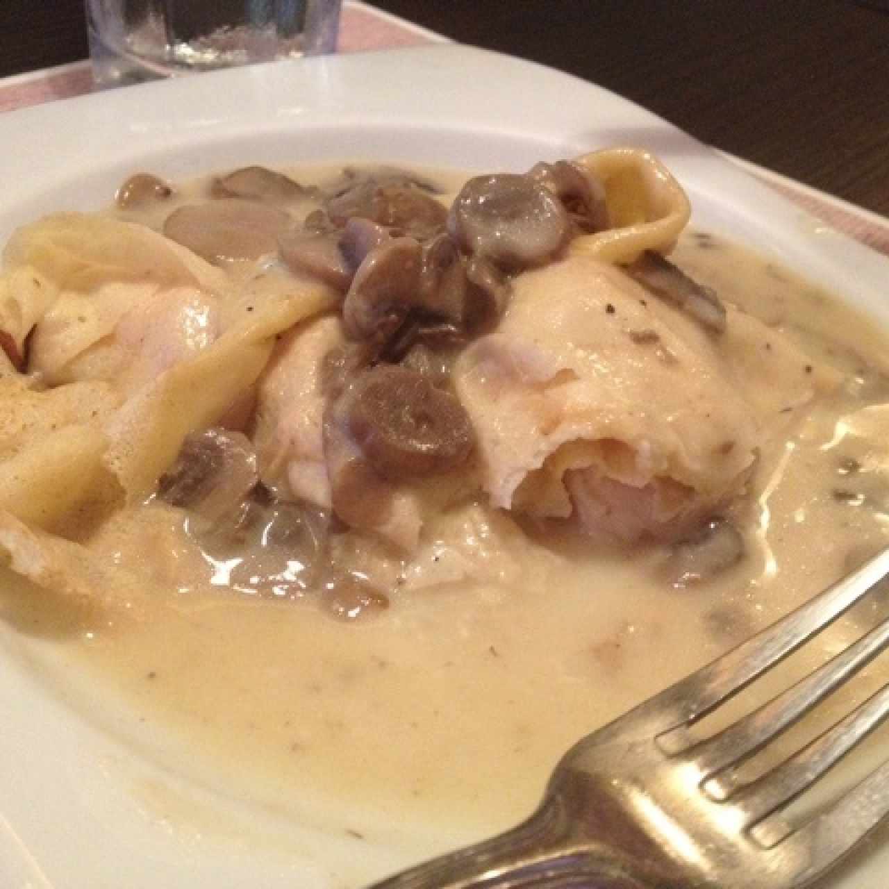 crepe de pollo y champiñones