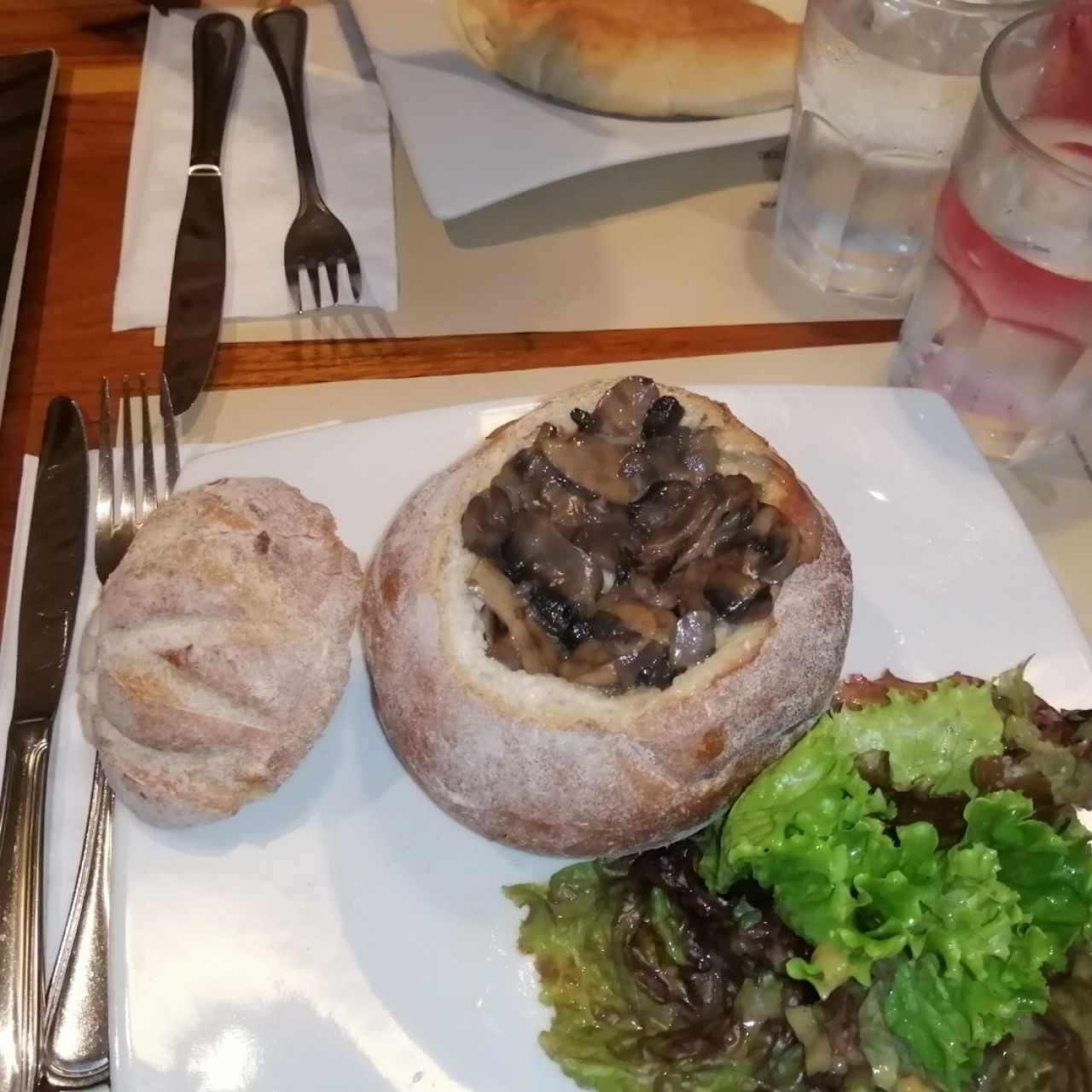 Panne cook de pollo con champiñones