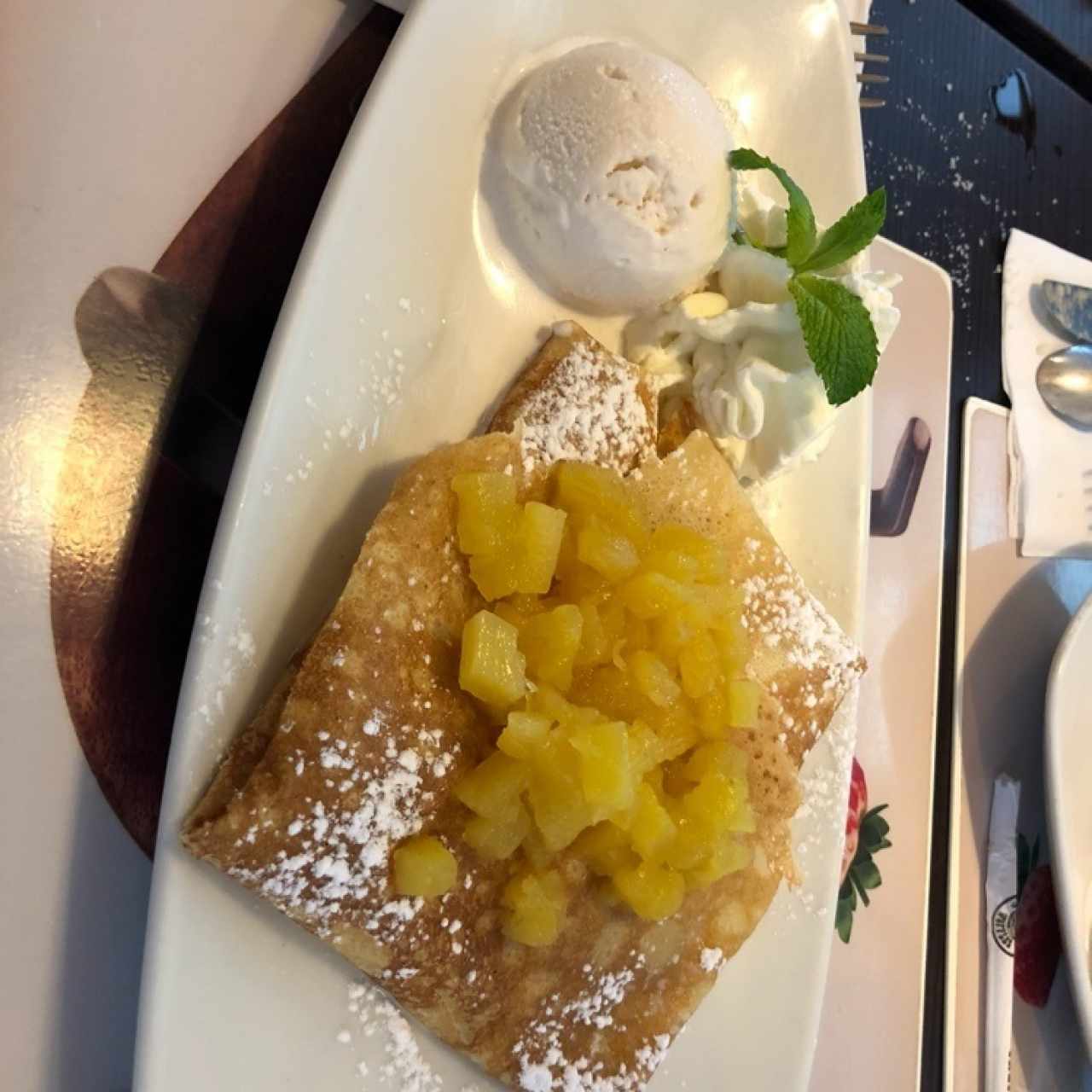 waffle tradicional con piña