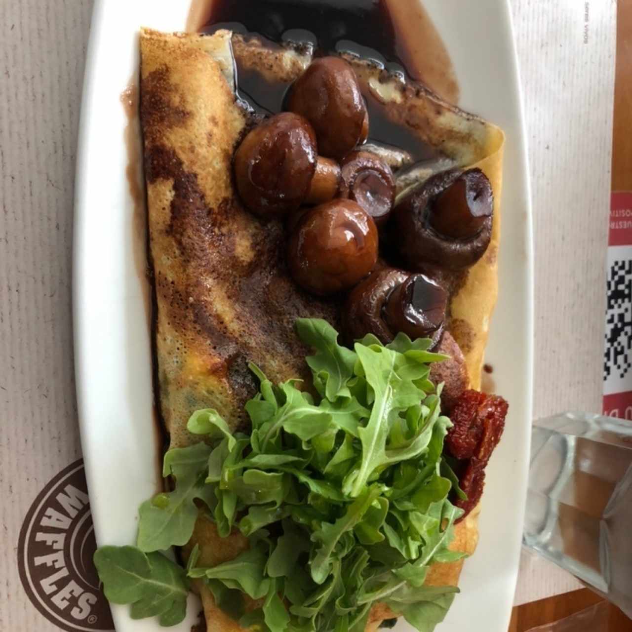 crepe de espinaca y hongos glaseados