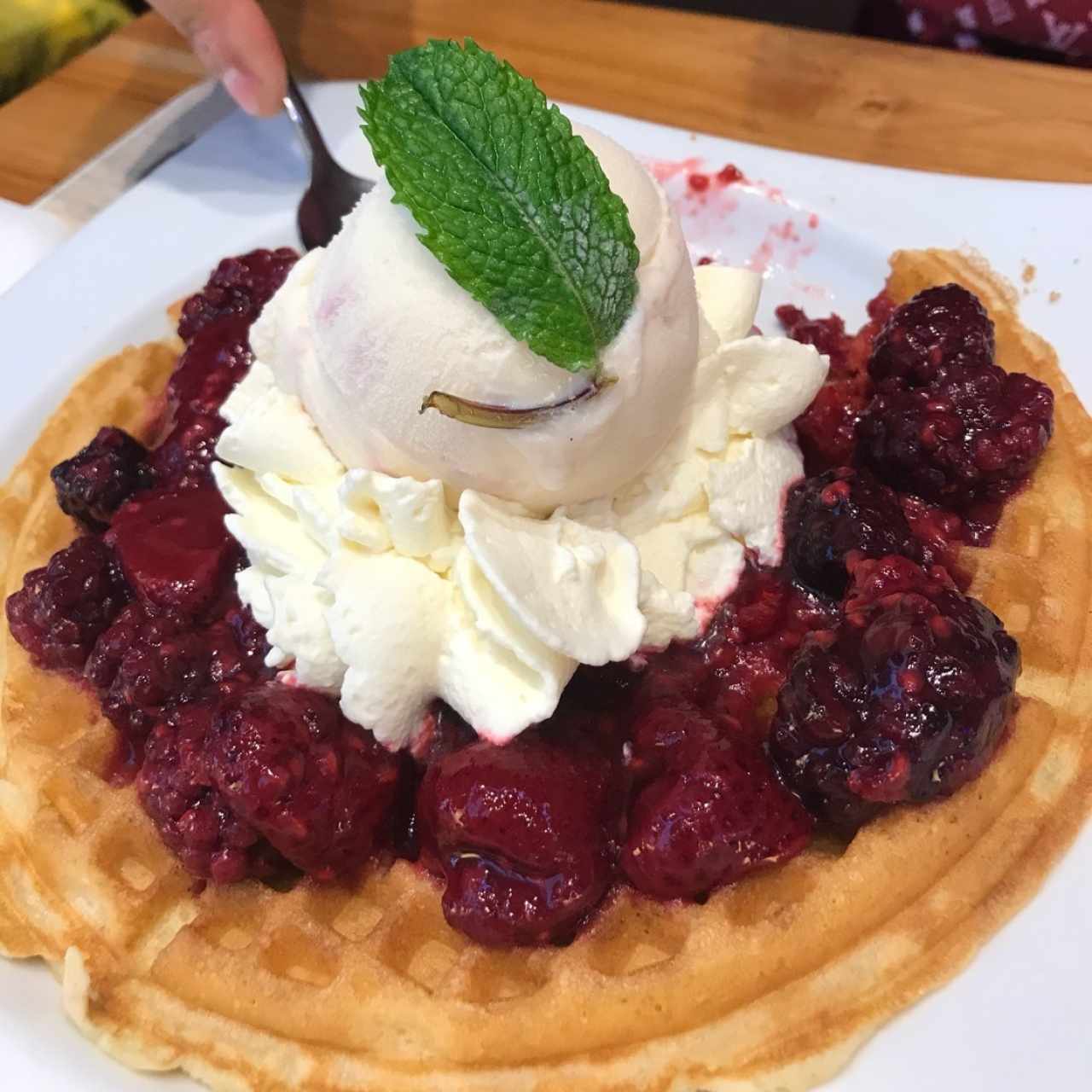 waffle frutos del bosque