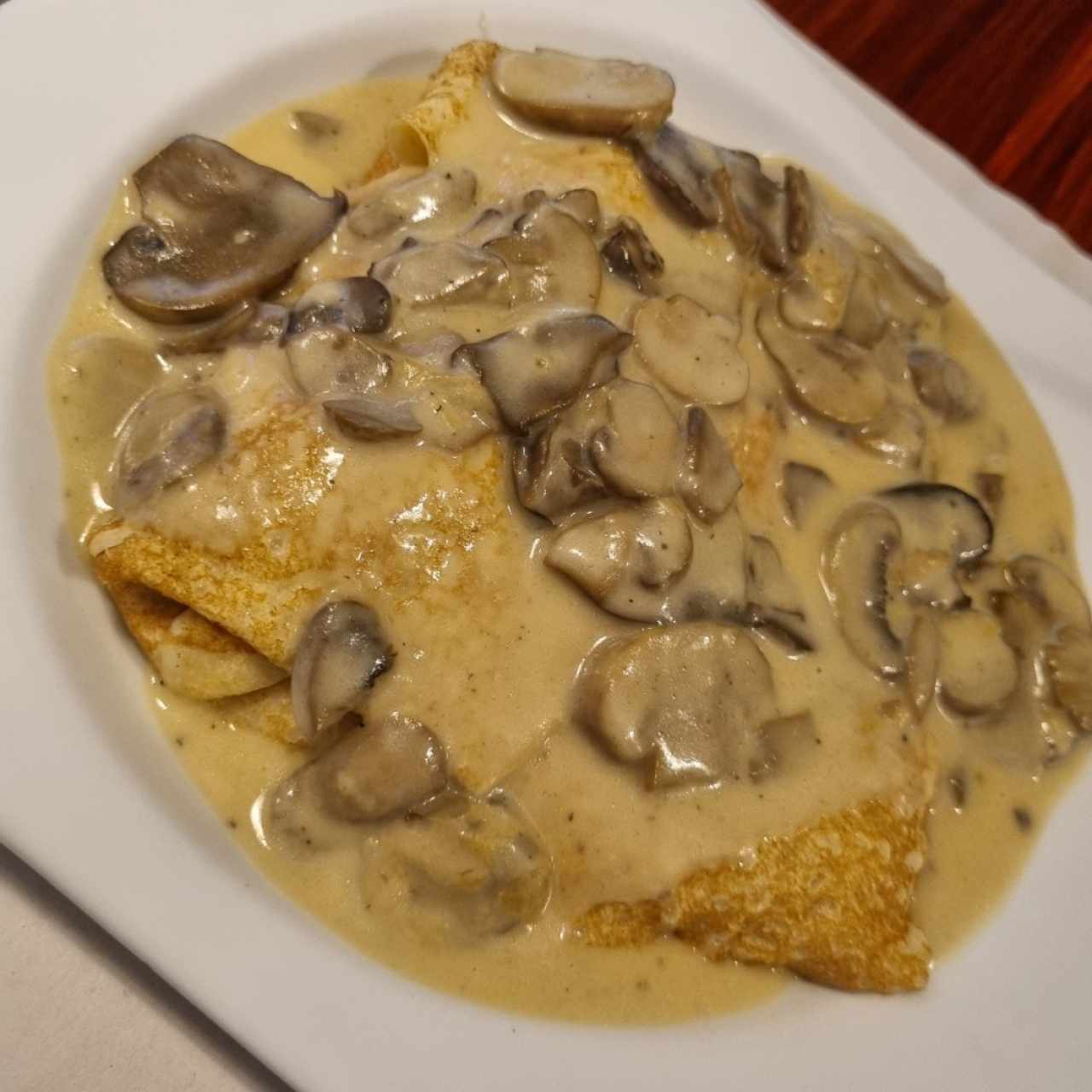  Crep de Pollo Queso y Hongos