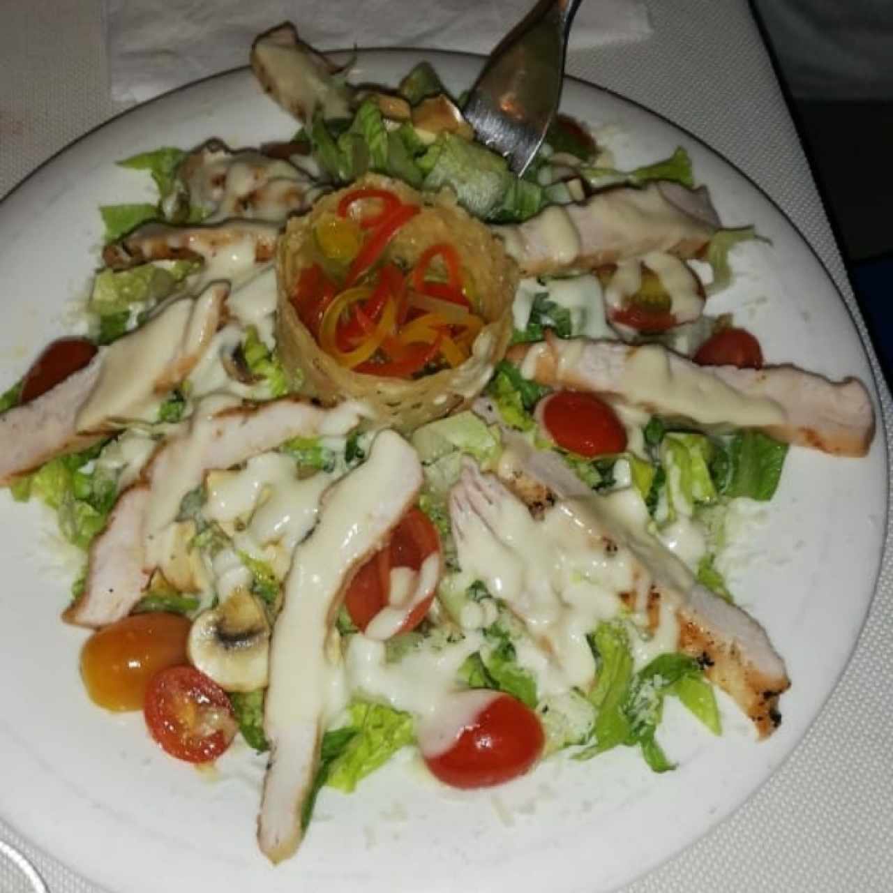 ensalada Ceasar con pollo