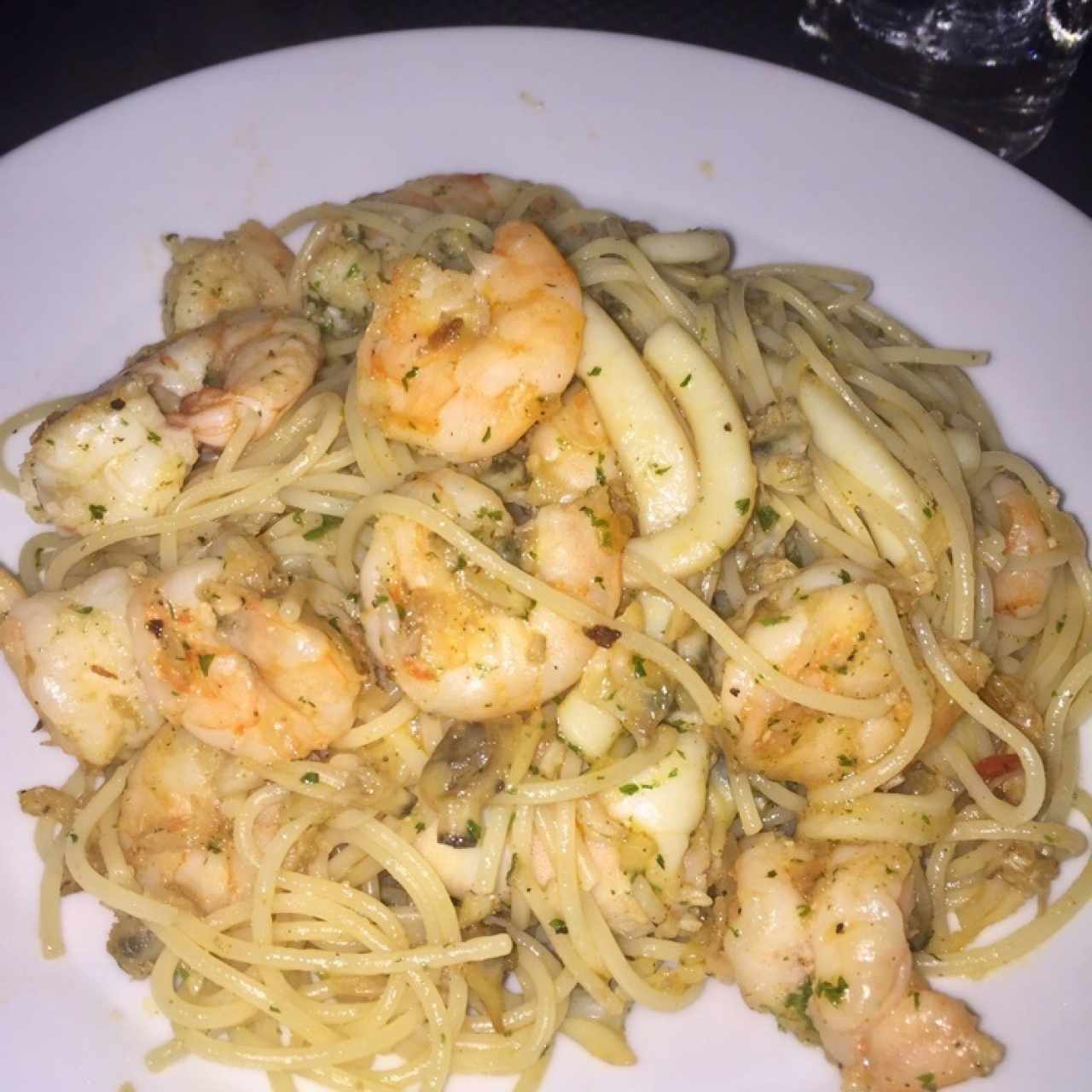 spaguetti pescatore con langostinos al oleo