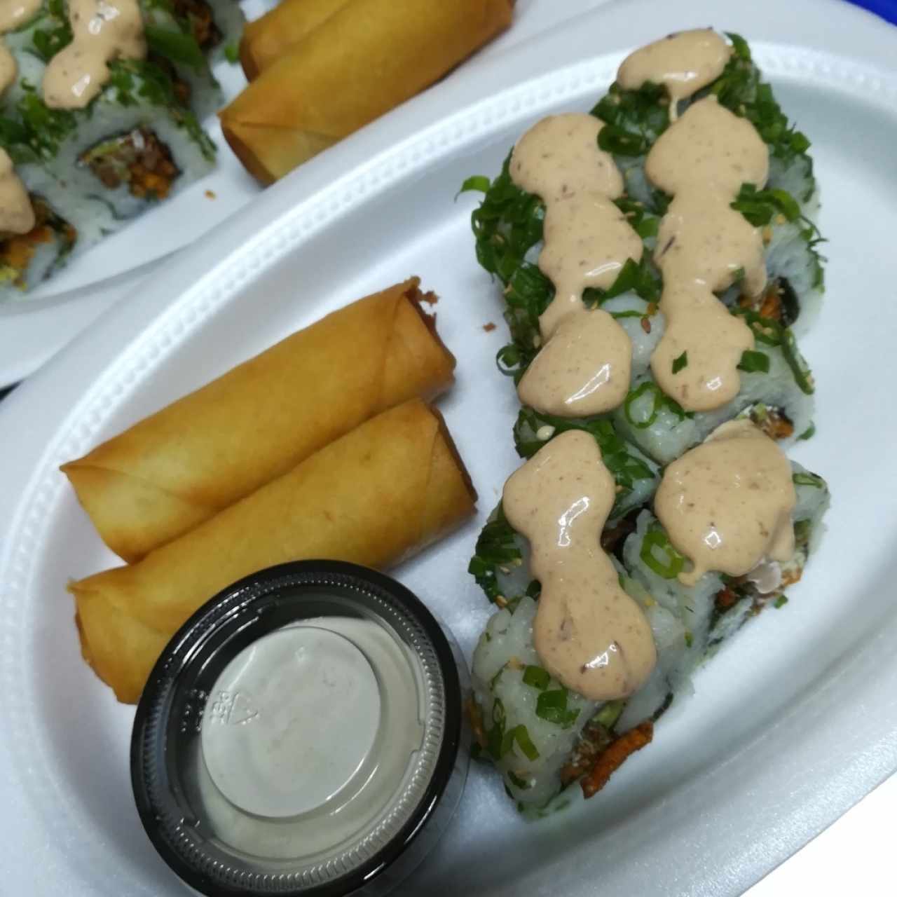 sushi veggie roll