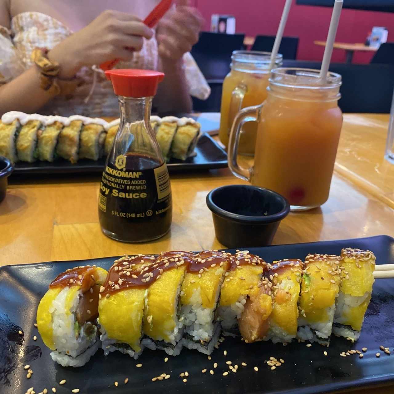 Capitan Roll y jugo de naranja con raspadura