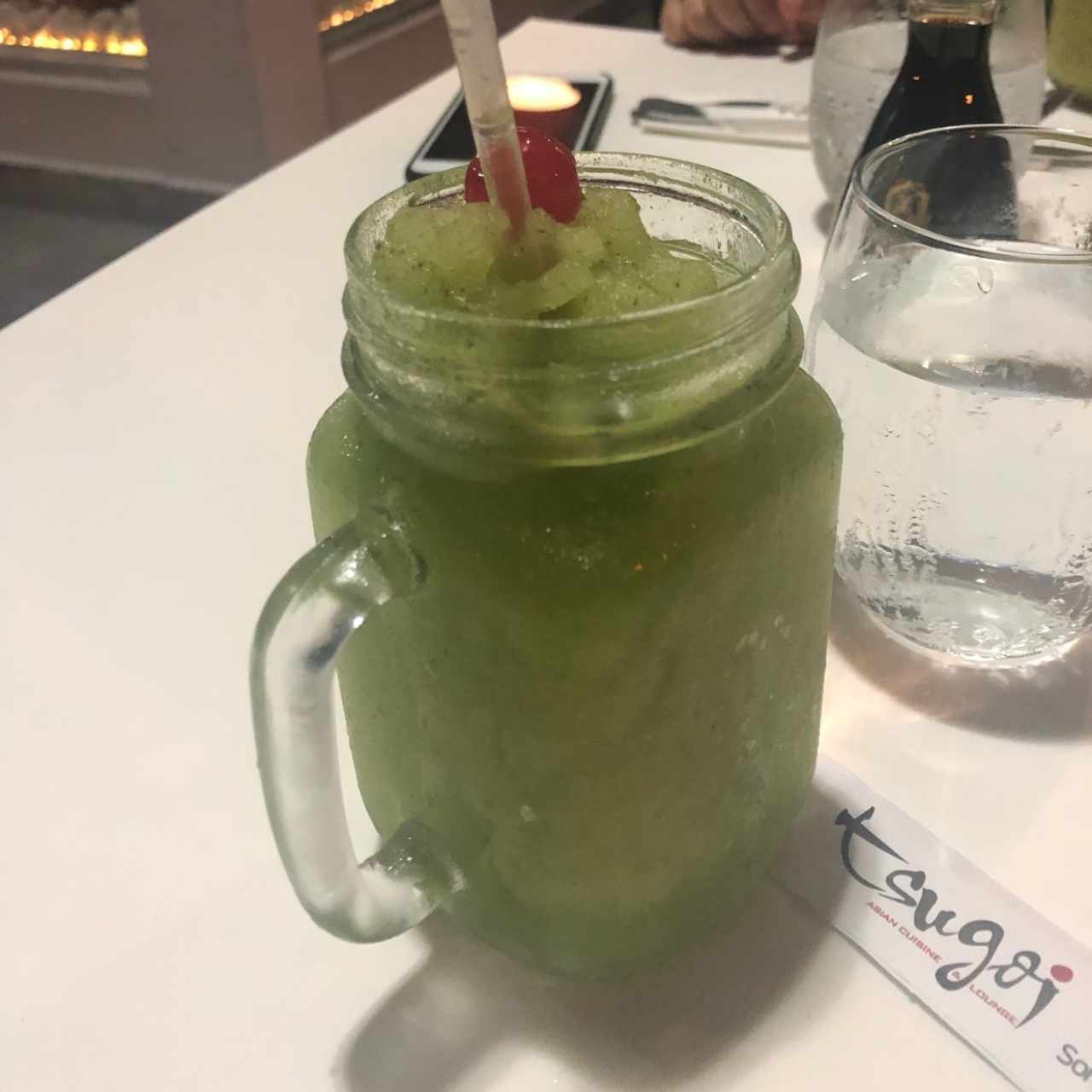 Bebidas - Limonada con hierba buena 